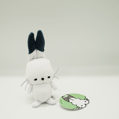 ドコうさぬいぐるみキーホルダー