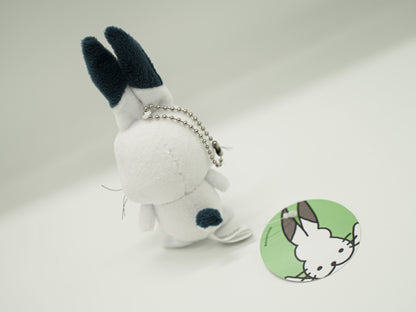 ドコうさぬいぐるみキーホルダー